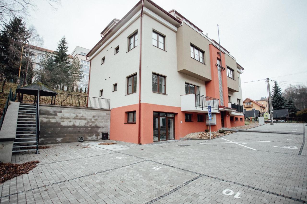 Apartman Vo Vile Kammergraf Banska Stiavnica Bagian luar foto